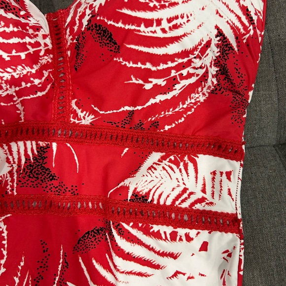 🇺🇸SALE🎈 LA BLANCA • Red and White One Piece Bathing Suit • size 6 - Picture 11 of 11